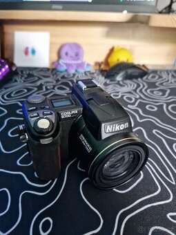 Nikon Coolpix 8700 - 1