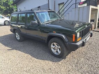 Prodam Jeep Cherokee 2.5 i v perfektnim stavu