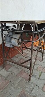 Stolní pila na 400V,  motor 1.5 Kw