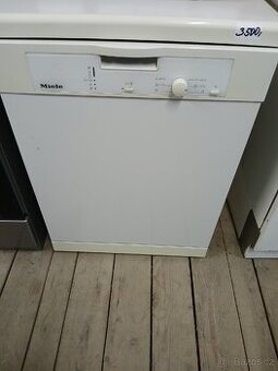 Myčka nádobí Miele - 1