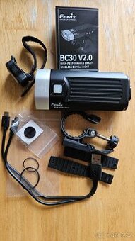 Cyklosvítilna Fenix BC30 V2.0 + nabíjecí USB sada 3500 mAh - 1