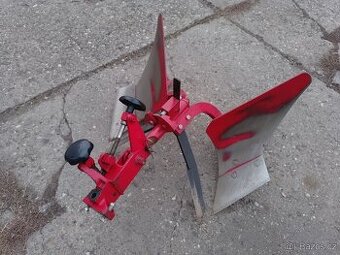 Vari oboustranný pluh APH-352,nastavovací těleso NT3