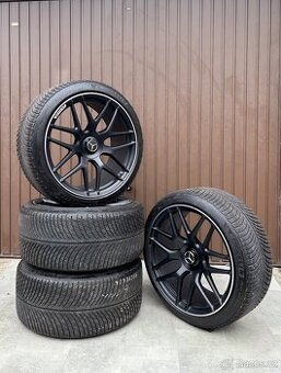 Mercedes AMG GT 4Door Zimní Michelin 275/35 R21 315/30