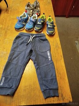 Dětské boty a tepláky