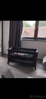 Cestovní postýlka Scarlett Piki