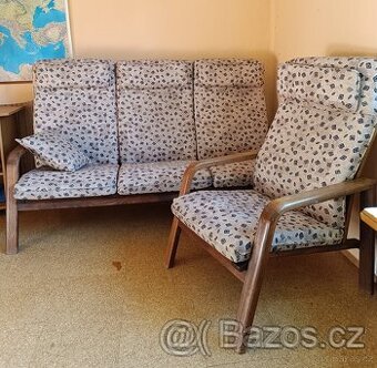 Sedací souprava masiv- s jedním křeslem-Dřevotvar