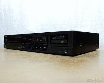 CD přehrávač Technics SL-P 210.