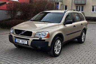 Volvo XC90 D5 136kW Automat Kůže Xenony Tažné 2,25t Tempomat
