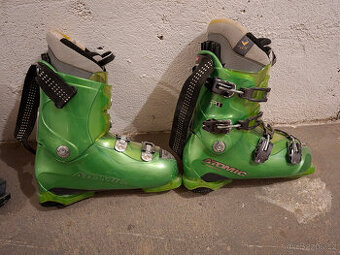lyžáky Atomic