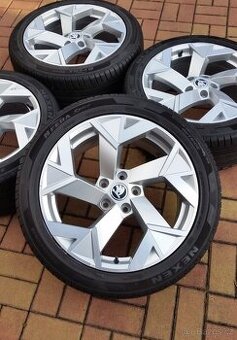 Letní sada ŠKODA Superb 3, Passat B8 5x112 R18 p. 235/45/18