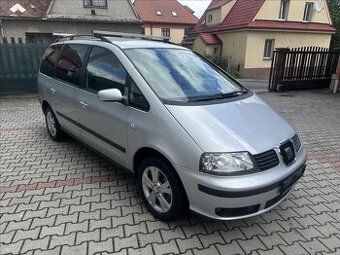 Prodám Seat Alhambra 1.9TDI 85kW 2009 134111km7.MÍST BEZ KOR
