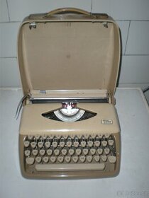 mechanické psací stroje, 3 ks - 1