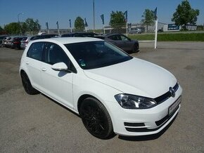 Volkswagen Golf 1.2 TSi 77kW serviska,digi.klima