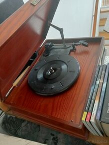 Gramofon Hyundai+ gramofonové desky