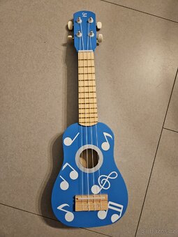 Dětská kytara
