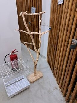 Prodám ptačí strom a klec
