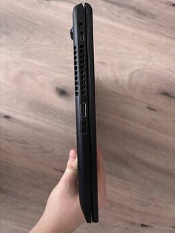 ASUS - 1