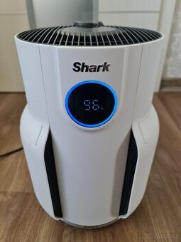 Výkonná čistička vzduchu Shark HP150EU