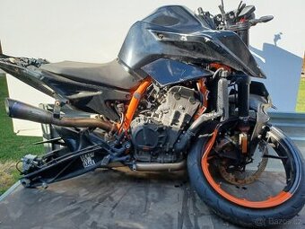 KTM LC8 950 - MOTOR KOMPLETNÍ + MOTOR NA DÍLY
