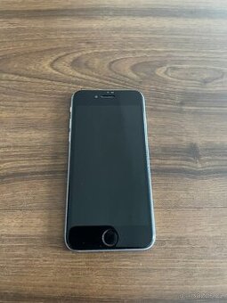 iPhone 6s (32gb, baterie 88%)