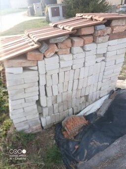 Prodám betonové cihly cca 200 kusů