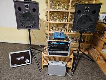 Zvuková aparatura – JBL 6230