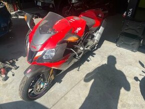 Aprilia RSV 1000 RR Factory Carbon rok 2006