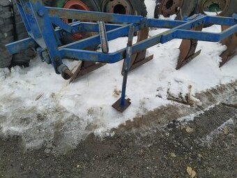 Čtyřradličný pluh Heger 4x30 cm, v provozu, funkční - 1
