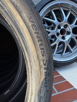 Pneu 225/35 R19 88Y (300Km/h)