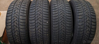 Zimní pneumatiky PIRELLI 215/55R17 94H 7,00mm DOT 2024