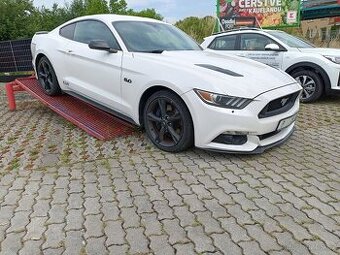 Ford Mustang 5.0 GT V8 - STK 07/2027 - 313 KW