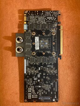 GTX TitanX s vodním blokem EKWB
