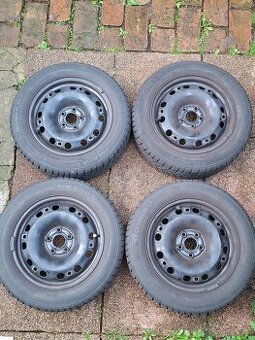 ZIMNÍ SADA+PLECH ŠKODA RAPID/FABIA III.-- 185/60/R15"