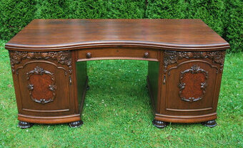 Psací stůl v gerstelovském stylu, restaurováno