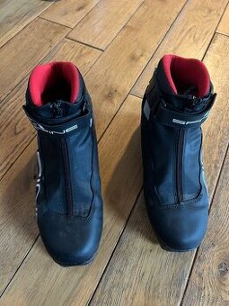 Boty běžky combi vel 40