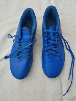 Prodám chlapecké kopačky
