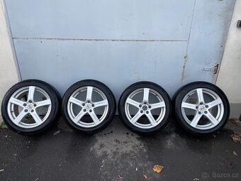 Zimní pneu 215/50R17