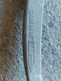 Mercedes w213 pravé rameno