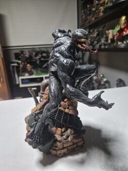 SOCHA VENOM - IRON STUDIOS
