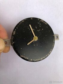 Koupím vyobrazené hodinky,hodiny do auta, autohodiny