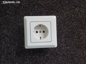 Prodám levně nepoužité zásuvky
