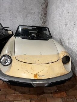 Alfa Romeo spider