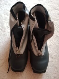 Boty na běžky vel.39