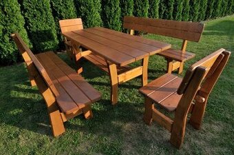 Dřevěný zahradní nábytek z masivu