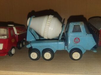 Staré plechové autíčko MIR, míchačka, retro hračka