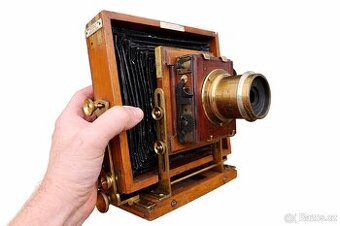 Dřevěný fotoaparát LANCASTER & SON, ROK 1895