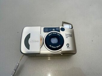 Nikon litetouch zoom 70w analogový retro fotoaparát
