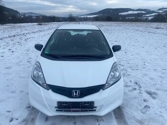 Honda jazz 1.2i 66kw,rok:09/2011,naj:135tkm,klima,centrál