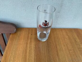 Sklenice pulitr 0,5 l pivní sklo .