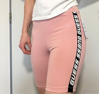 Sportovní kraťasy GUESS